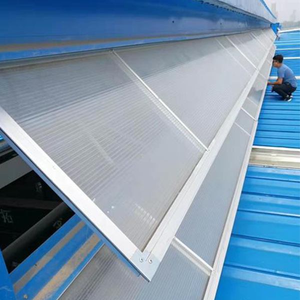 侧开型通风天窗